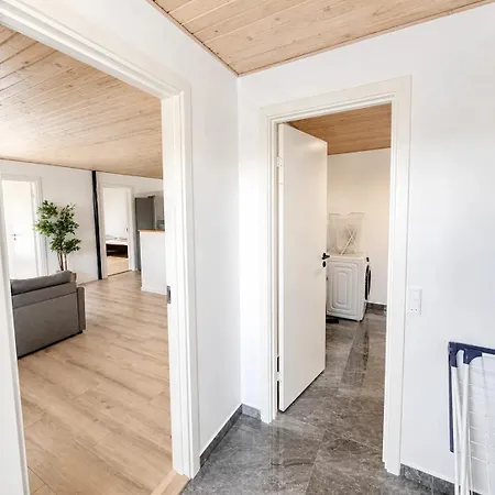 The Storks - Cozy 3 Bedroom In Odense - Full Kitchen - 2026 Renovated - Free Parking